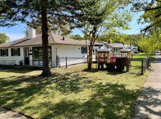 15045 Terrace Ln, Midlothian, IL 60445