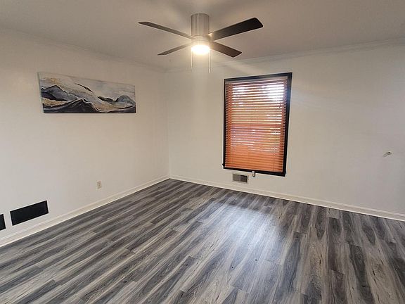 5th image of 1815 Manchester Rd