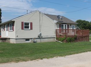 1502 Dillon Ave, Sterling, IL 61081