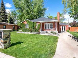 825 Daniel Dr, Reno, NV 89509