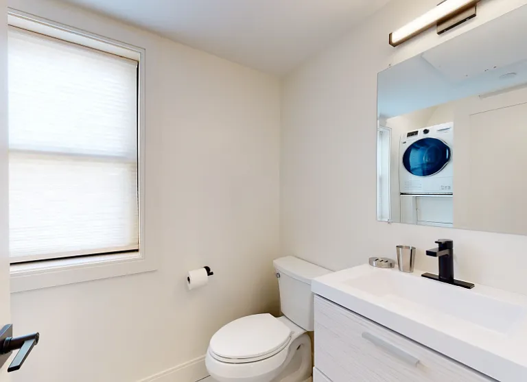 353 E 8th St #3 — Photo 10