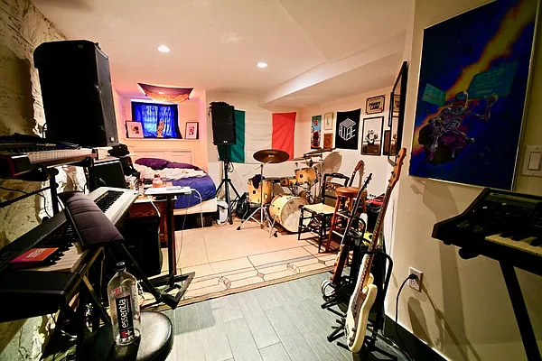 Rented by Brick&Mortar | media 22