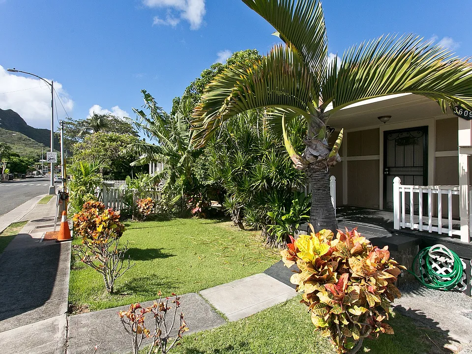 3609 Leahi Ave
