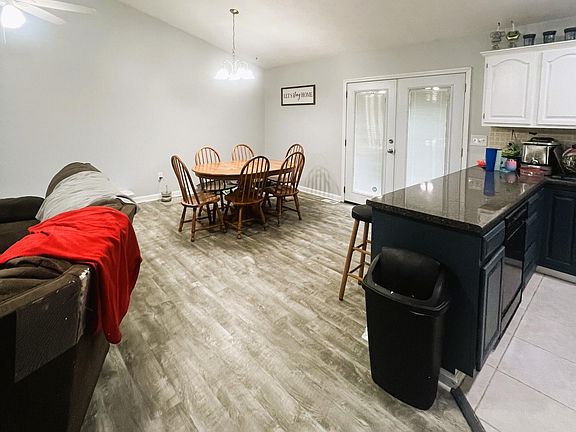 5th image of 5690 Academy Dr