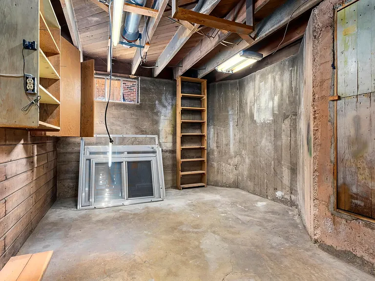1465 E Redondo Ave S — Photo 26