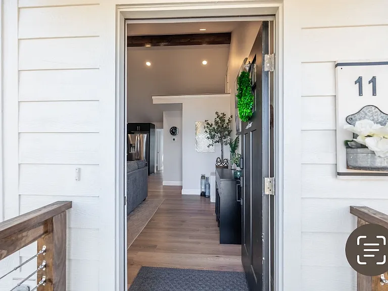 11 McAdoo Ave — Photo 4