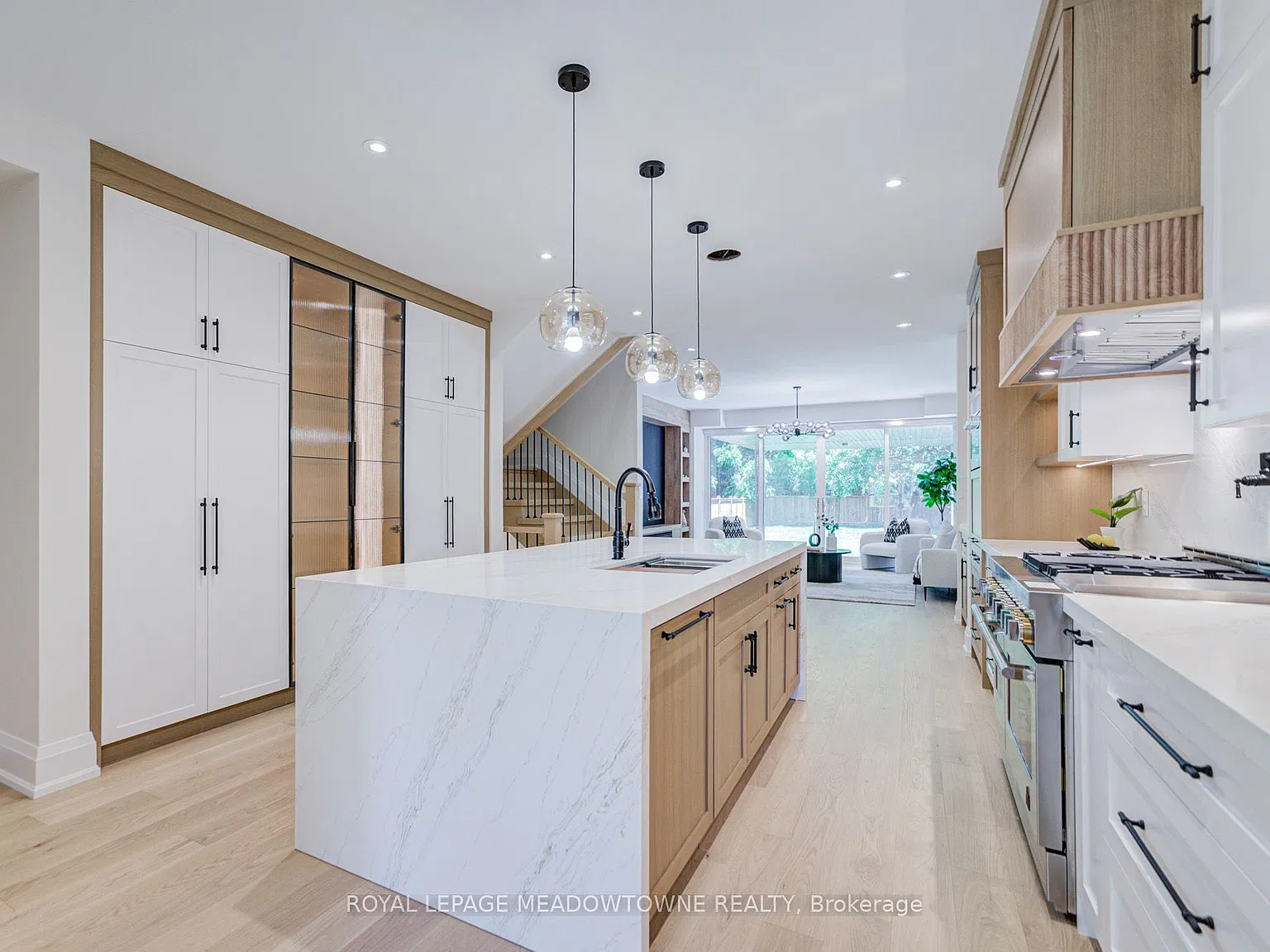 4 bed, $5,000 — Photo 3