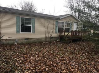 606 3rd St, Keyesport, IL 62253