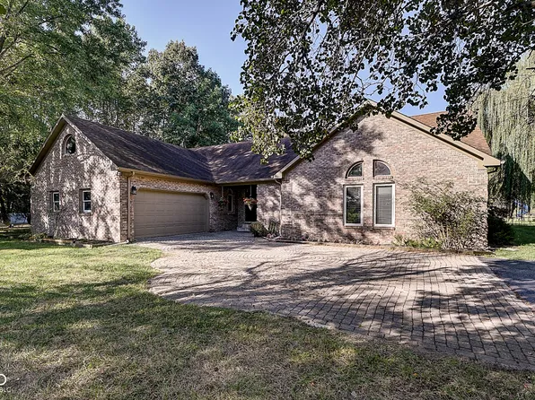 6732 S 25 W, Trafalgar, IN 46181