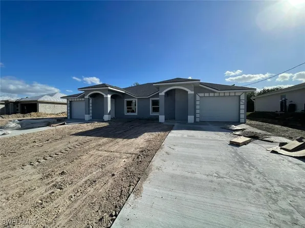 4605/4607 14th St SW, Lehigh Acres, FL 33973