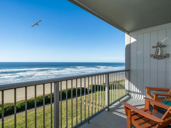 701 NW Coast St APT 205, Newport, OR 97365