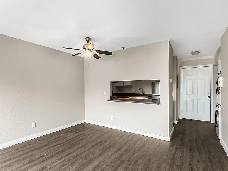 Leschi View Apartments — Photo 8