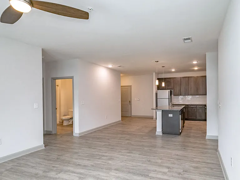 2918 North at Winstead Commons — Photo 10