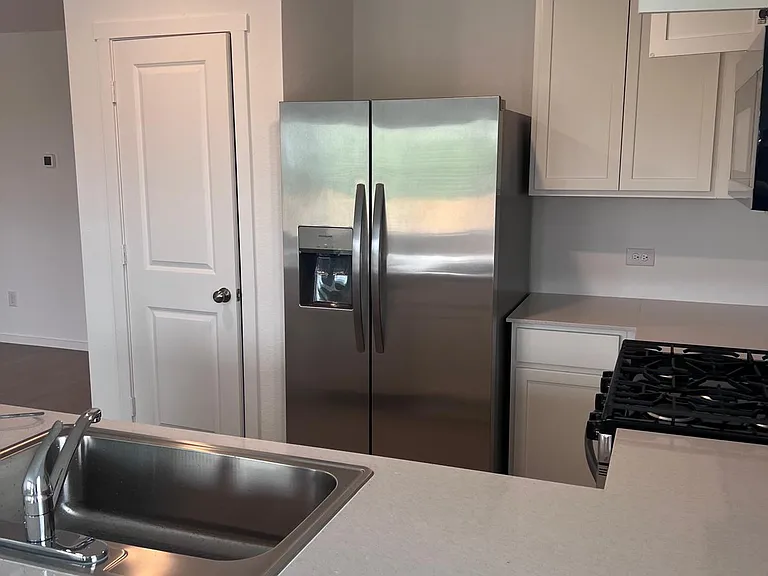 405 McNelly Ln — Photo 8
