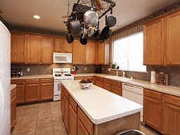 3rd image of 10214 Squirehill Ct