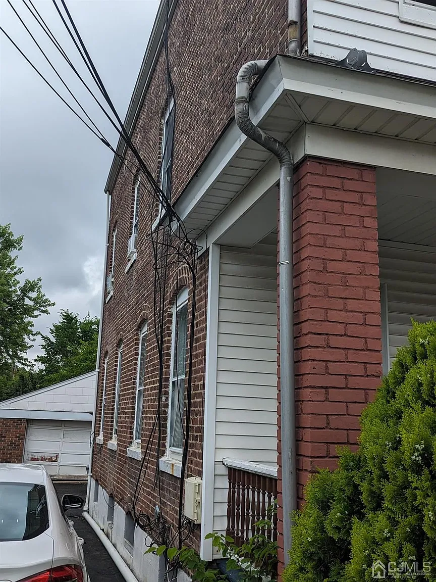 52 Van Keuren Ave photo 1