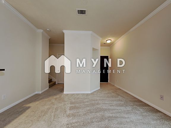 3rd image of 11538 Champions Green Dr