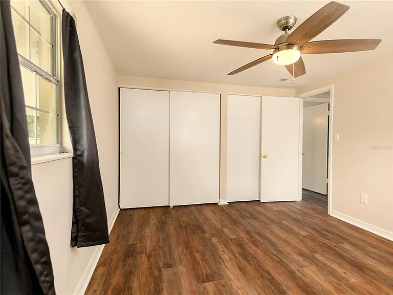4722 Stearns Rd — Photo 11