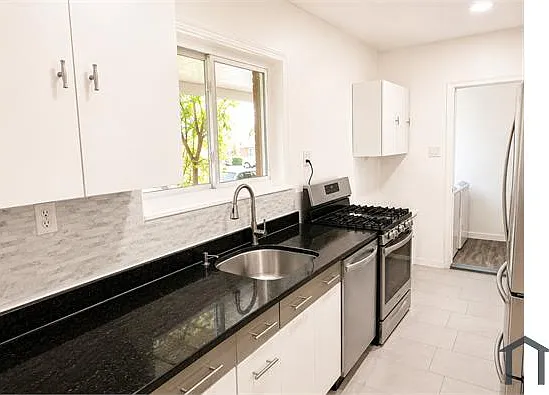 8210 Tahona Dr — Photo 10