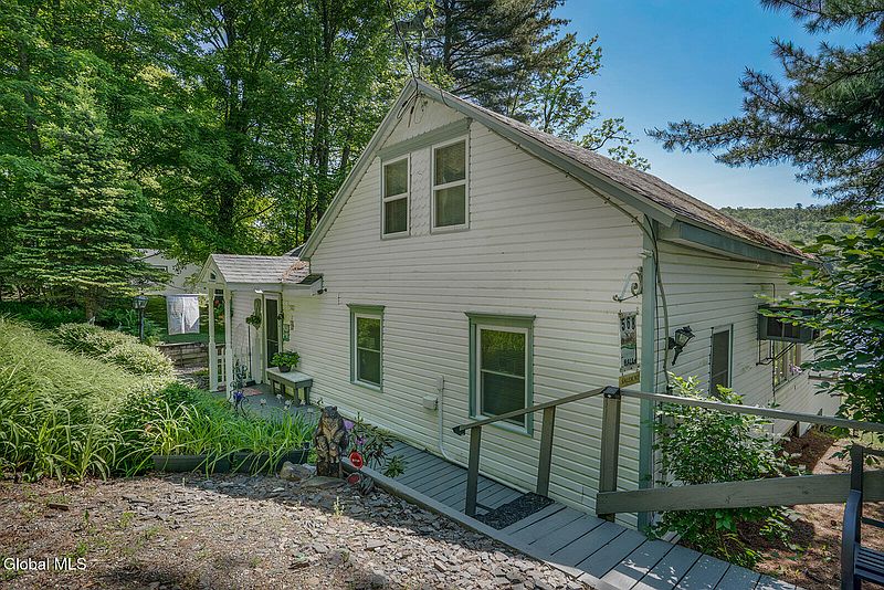 2nd image of 568 Scotts Lake Road