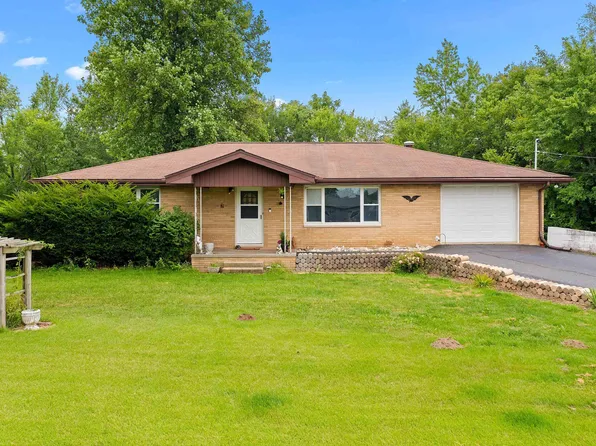 306 Harris Rd, East Peoria, IL 61611