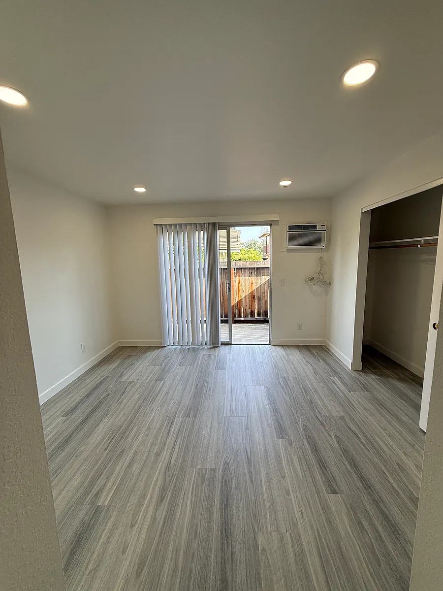 Building Photo - 509 Granger Ter #0