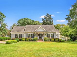 614 Lakeside Dr, Conway, SC 29526