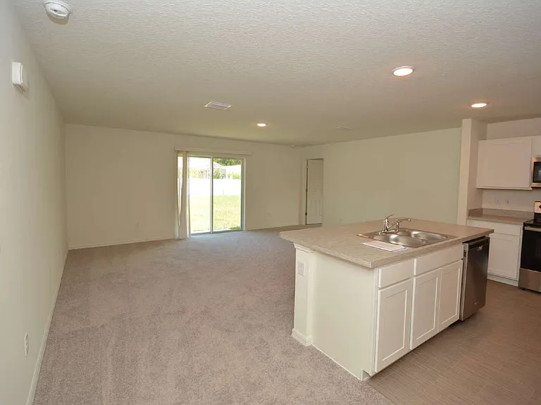 11 Roxland Ln — Photo 9