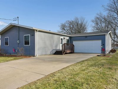 130 NW Elm Ave, Earlham, IA, 50072