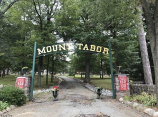 6 W Hedding Pl, Mount Tabor, NJ 07878