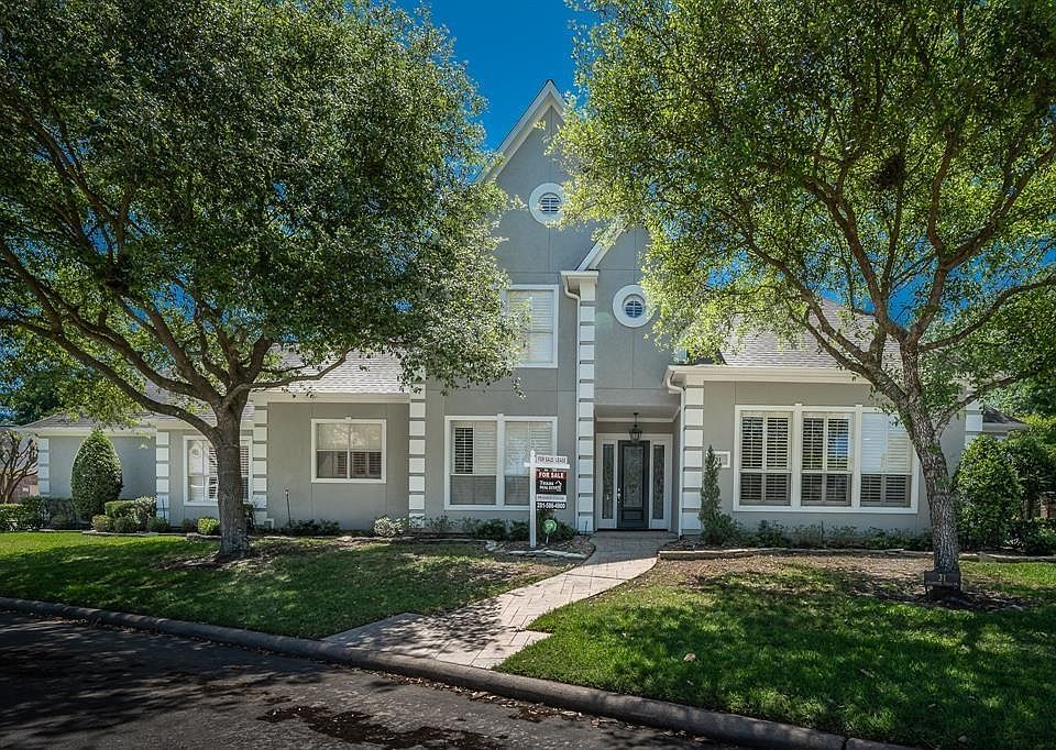 1st image of 31 Champion Villa Dr