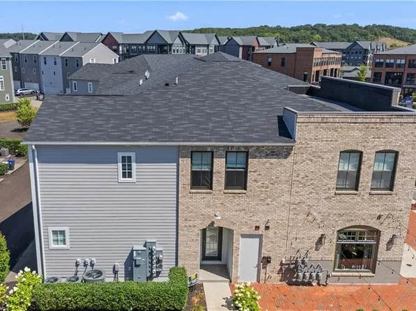 303 Tillary Ln #201, Cranberry Township, PA 16066