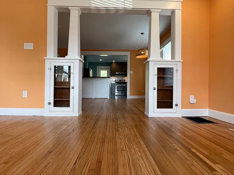 549 S Lincoln St — Photo 25