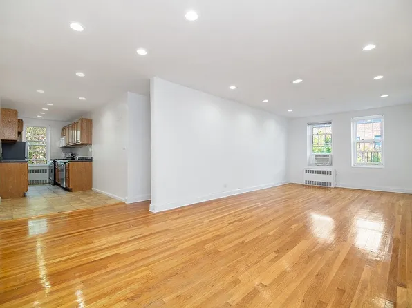 14035 Burden Cres APT 607, Jamaica, NY 11435