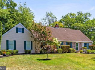 22 Paddock Dr, Lawrence Township, NJ 08648