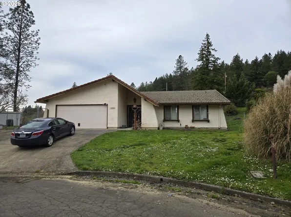 1323 Vantage Ct, Sutherlin, OR 97479