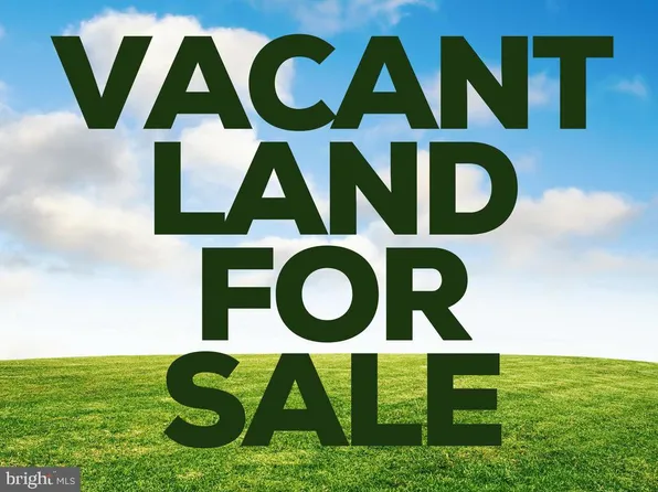 169 Fairway Dr, Barnegat, NJ 08005