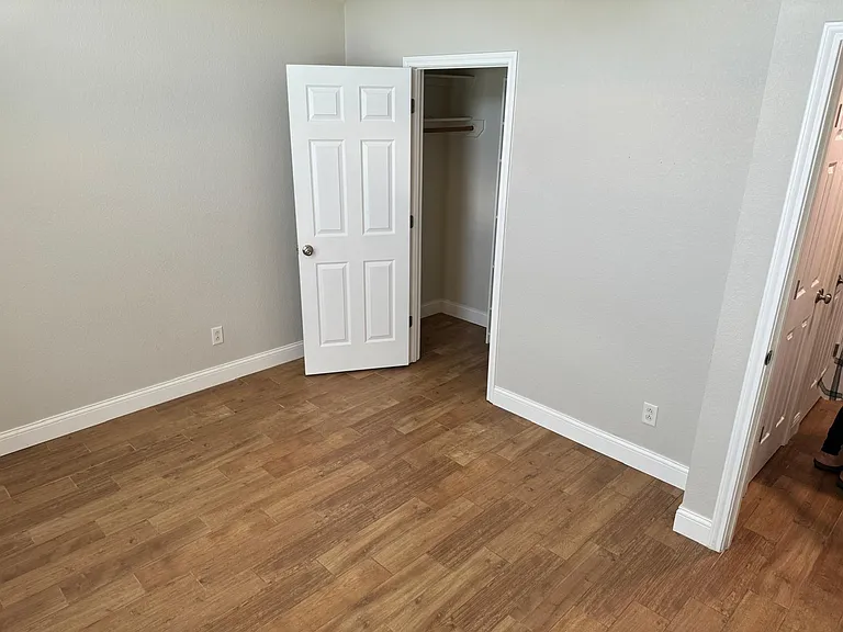 4925 Many Waters Dr — Photo 15