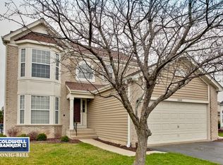 5501 Alexandria Dr, Lake In The Hills, IL 60156