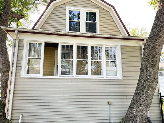 3rd image of 3529 Sunnyside Ave