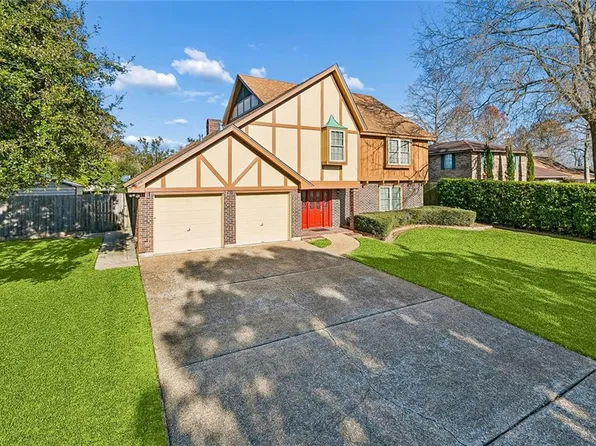 102 Magnolia Dr, Belle Chasse, LA 70037