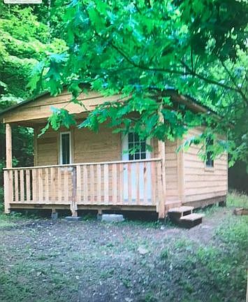 2nd image of 125 Doc Hollow Ln