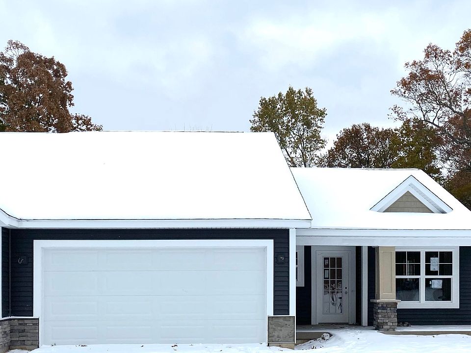 1st image of 15064 Kingfisher Way #22
