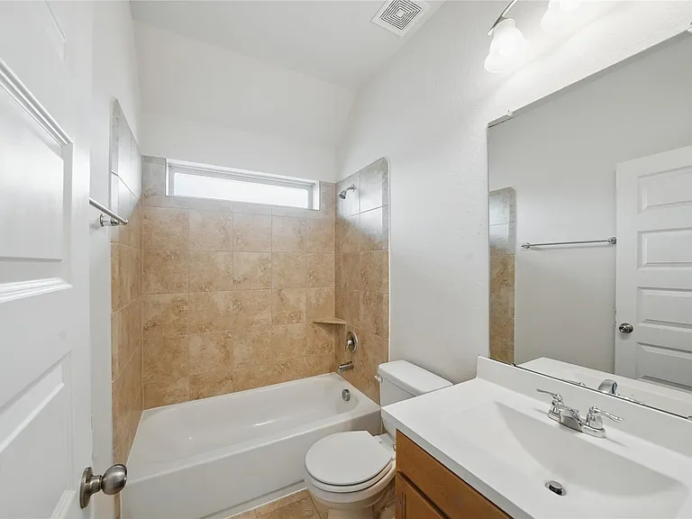 3902 Palmer Meadow Ct — Photo 29