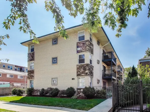 4146 N Kedvale Ave APT 1C, Chicago, IL 60641
