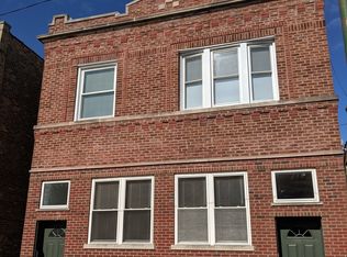 5254 W Roscoe St #2, Chicago, IL 60641