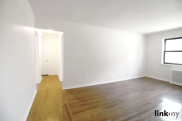 Rented by Link NY Realty | media 8
