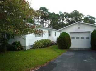 1173 Hibbs Rd, Newport, NC 28570