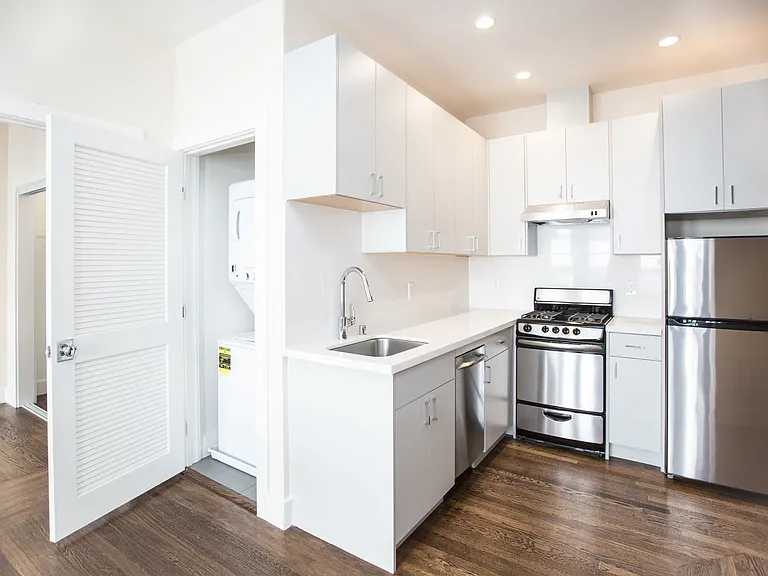 1405 Franklin — Photo 15