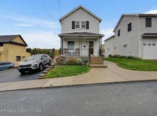 519 Clark St, Throop, PA 18512
